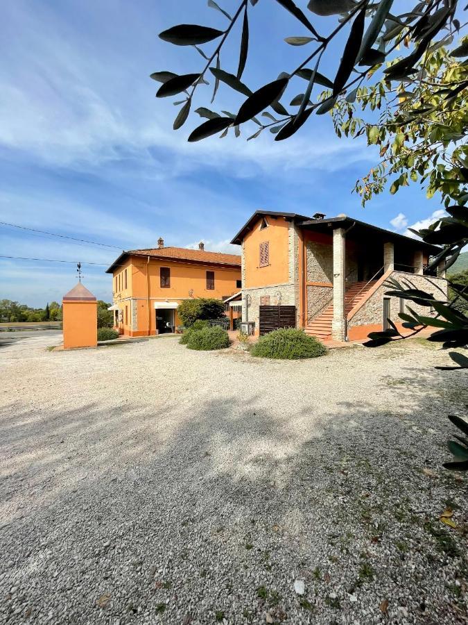 Locanda Settecamini Кампелло-суль-Клитунно Экстерьер фото